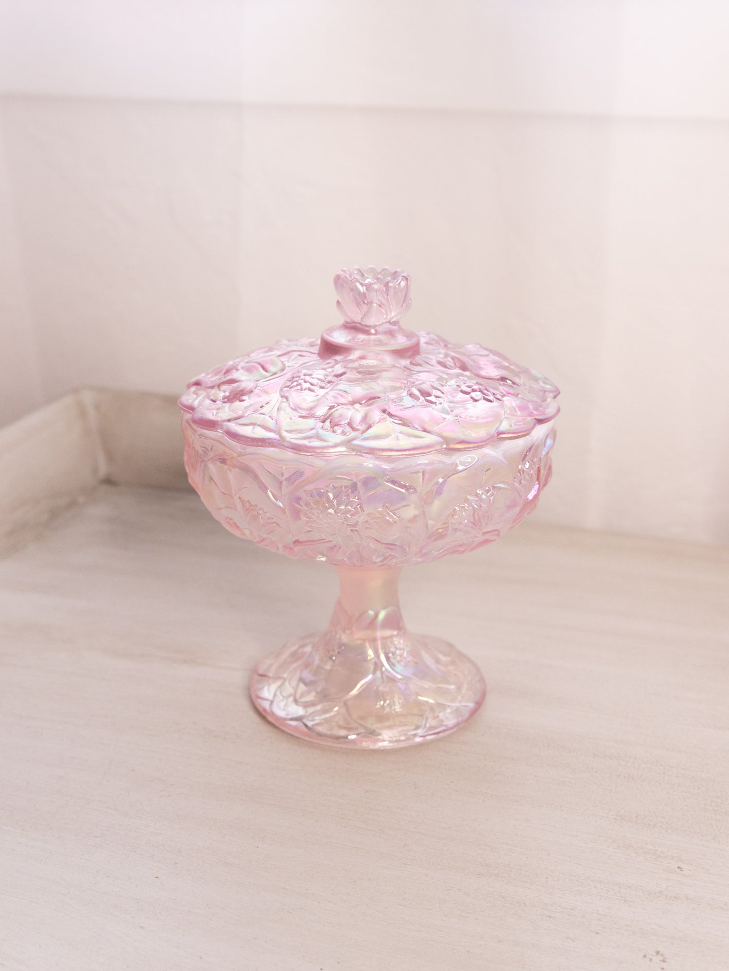 vintage-fenton-glass-light-